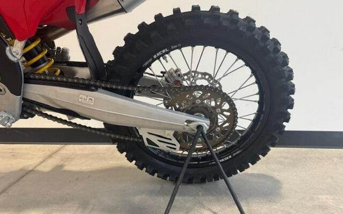 2026 Ducati DESMO450 MX