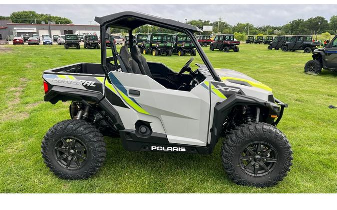 2024 Polaris Industries GENERAL XP 1000 SPORT