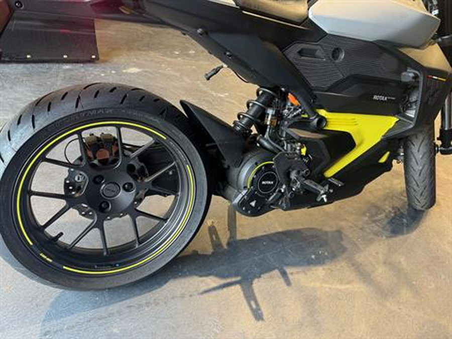 2025 Can-Am Pulse '73