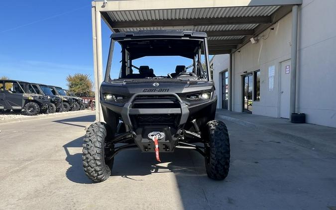 2026 Can-Am® Defender MAX XT HD11 With 10.25 in.display