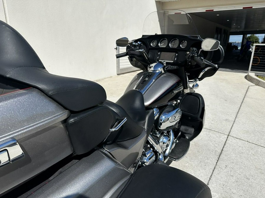 2017 Harley-Davidson Trike FLHTCUTG - Tri Glide Ultra