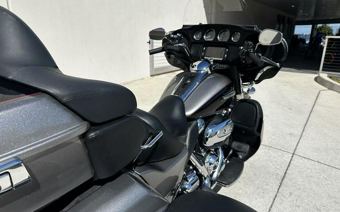 2017 Harley-Davidson Trike FLHTCUTG - Tri Glide Ultra