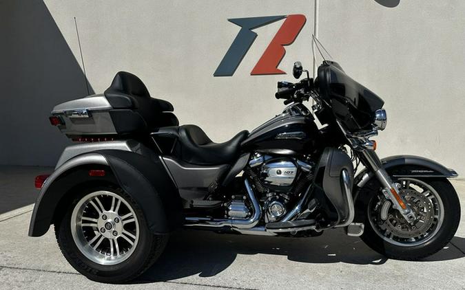 2017 Harley-Davidson Trike FLHTCUTG - Tri Glide Ultra