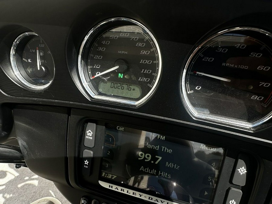 2017 Harley-Davidson Trike FLHTCUTG - Tri Glide Ultra