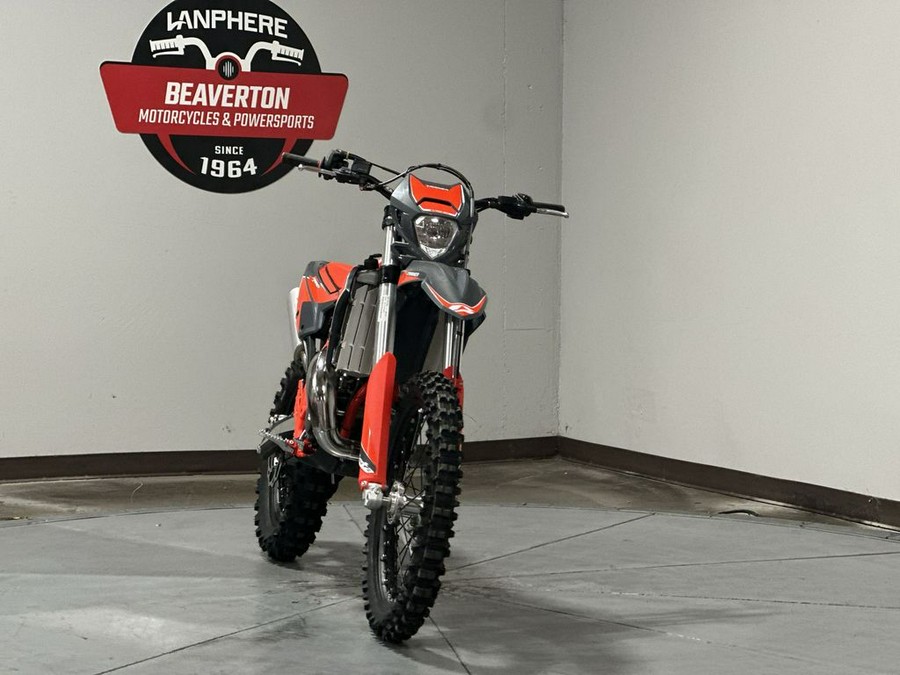 2026 BETA Xtrainer 300