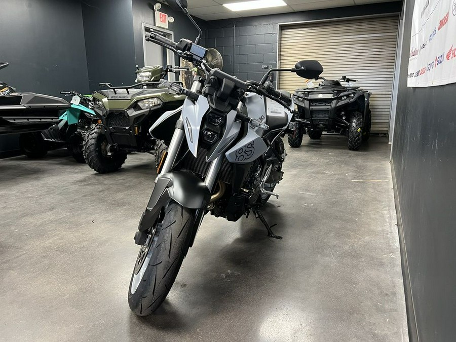 2024 Suzuki GSX-8S