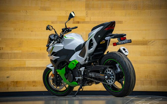 2024 Kawasaki Z7 Hybrid ABS