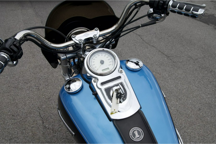 2011 Harley-Davidson® FXDC Dyna Super Glide Custom