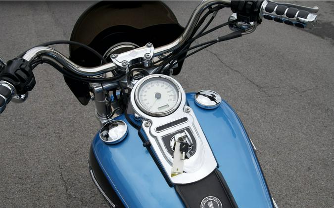 2011 Harley-Davidson® FXDC Dyna Super Glide Custom