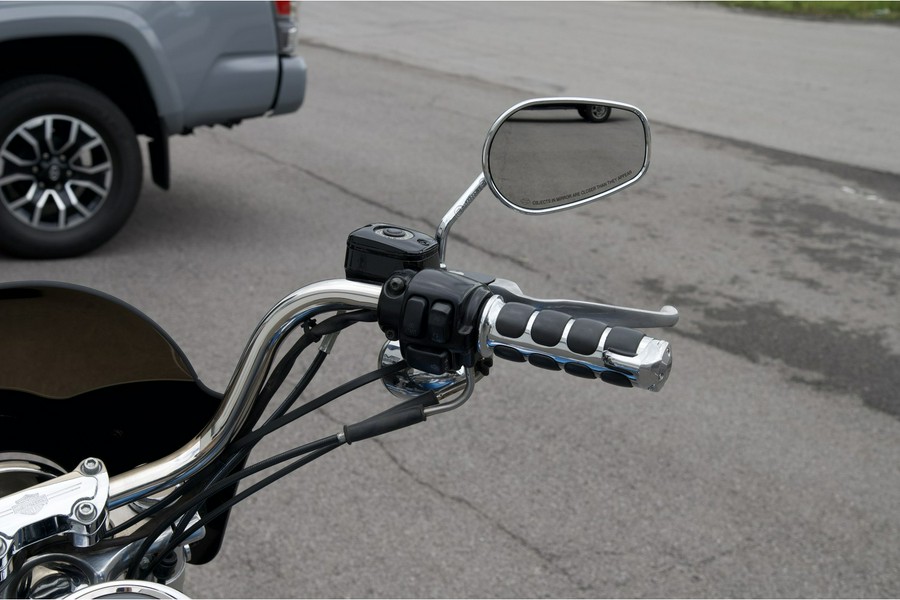 2011 Harley-Davidson® FXDC Dyna Super Glide Custom