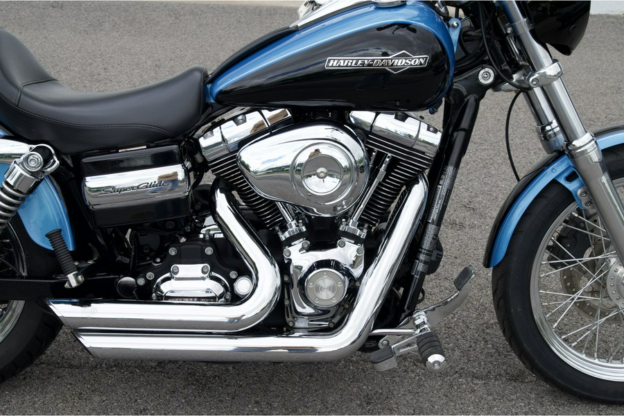 2011 Harley-Davidson® FXDC Dyna Super Glide Custom