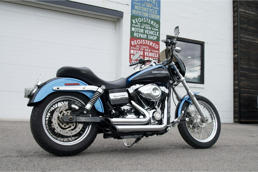 2011 Harley-Davidson® FXDC Dyna Super Glide Custom