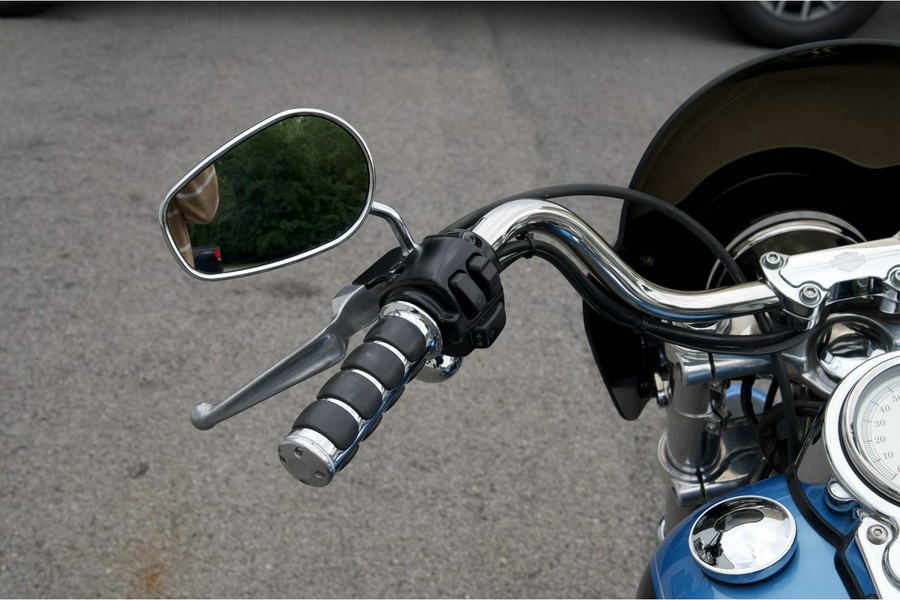 2011 Harley-Davidson® FXDC Dyna Super Glide Custom