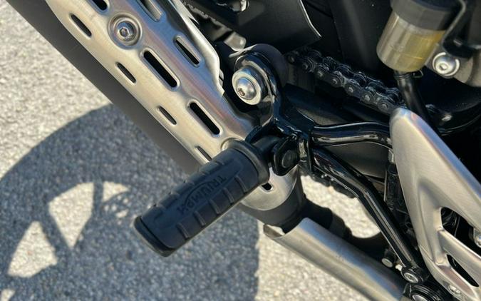 2026 Triumph Scrambler 400 X Baja Orange/Aluminium