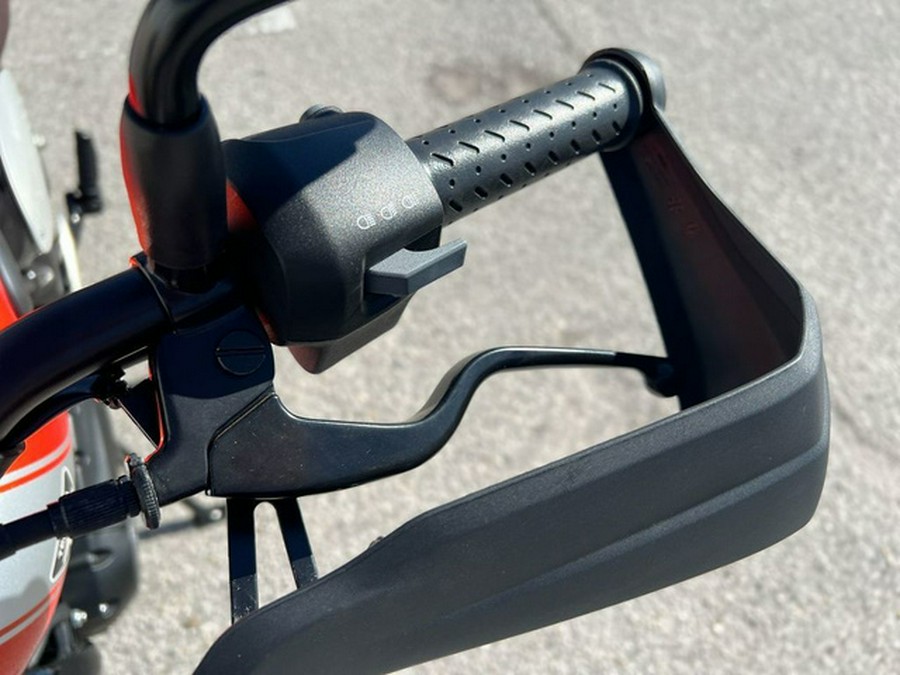 2026 Triumph Scrambler 400 X Baja Orange/Aluminium