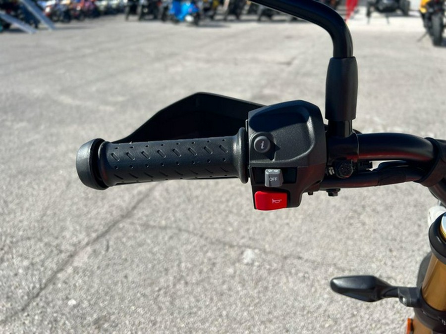 2026 Triumph Scrambler 400 X Baja Orange/Aluminium