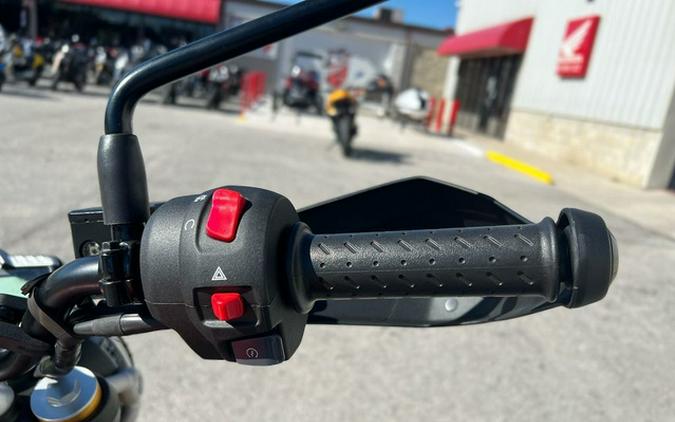 2026 Triumph Scrambler 400 X Baja Orange/Aluminium