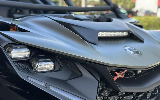 2026 Can-Am Maverick R X rc