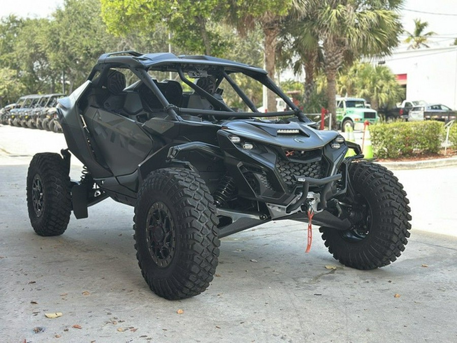 2026 Can-Am Maverick R X rc