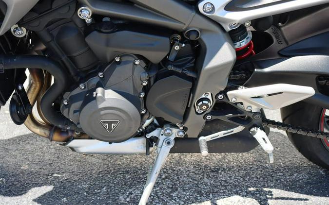 2022 Triumph Street Triple R Low Matte Silver Ice