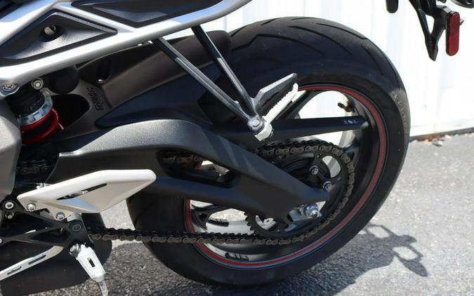 2022 Triumph Street Triple R Low Matte Silver Ice