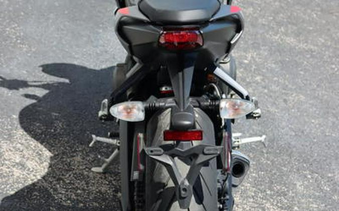 2022 Triumph Street Triple R Low Matte Silver Ice