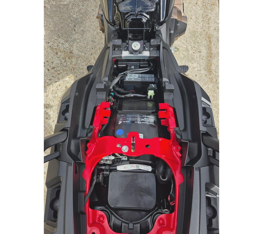 2025 HONDA AFRICA TWIN ADVENTURE SPORTS ES DCT