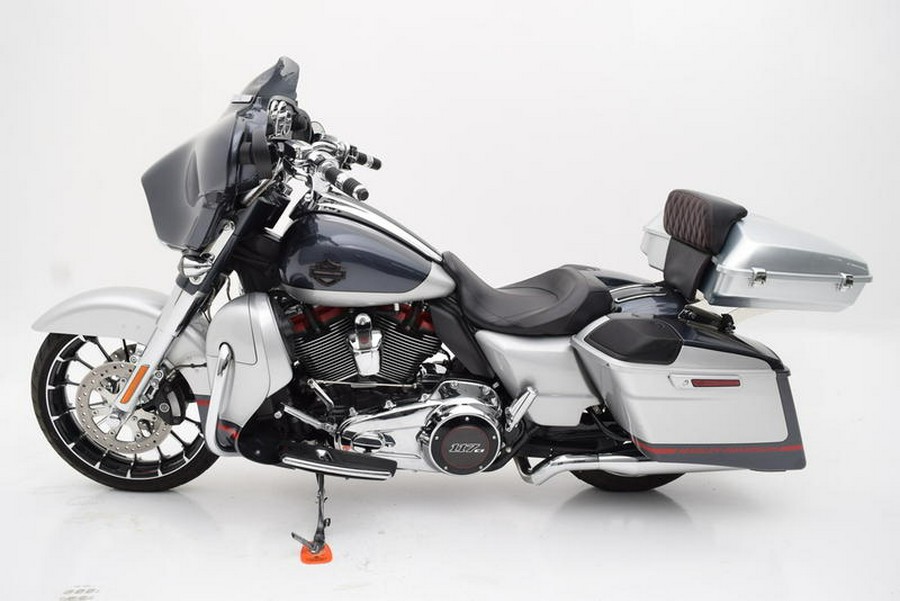 2019 Harley-Davidson® FLHXSE - CVO™ Street Glide®