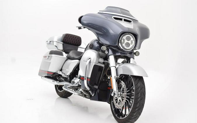 2019 Harley-Davidson® FLHXSE - CVO™ Street Glide®