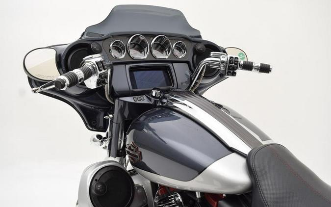 2019 Harley-Davidson® FLHXSE - CVO™ Street Glide®