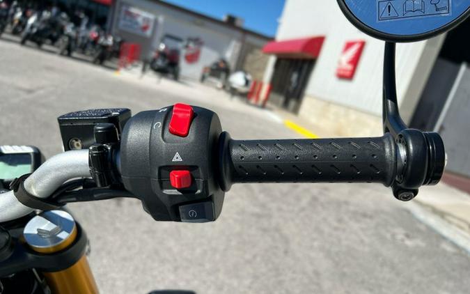 2026 Triumph Speed 400 Pearl Metallic White/Phantom Black