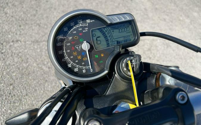 2026 Triumph Speed 400 Pearl Metallic White/Phantom Black