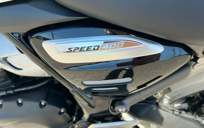 2026 Triumph Speed 400 Pearl Metallic White/Phantom Black