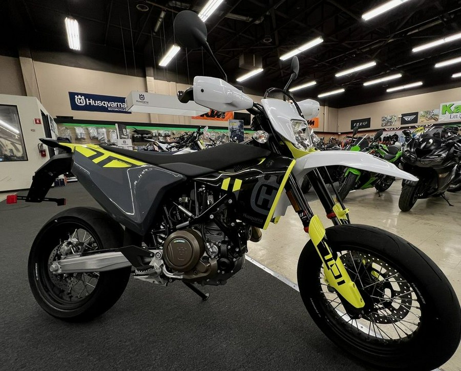 2024 Husqvarna® 701 Supermoto