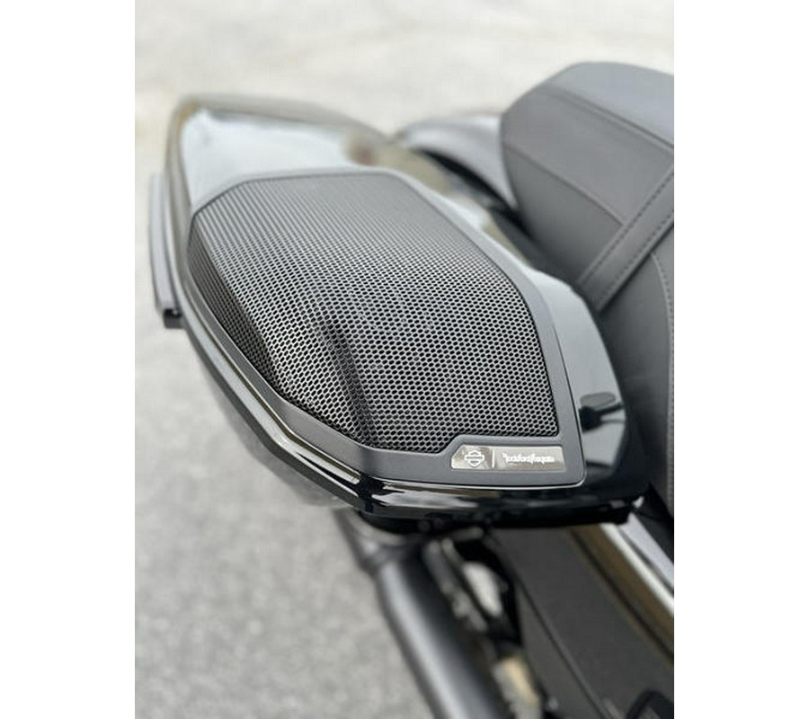 2024 Harley-Davidson® FLTRX - Road Glide®