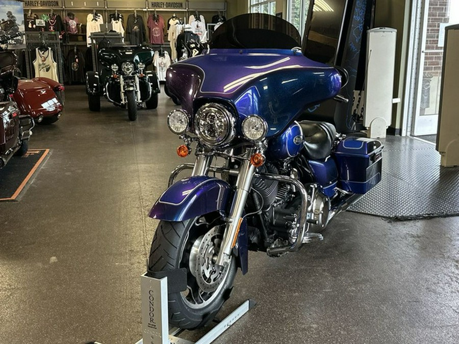 2009 Harley-Davidson Touring FLHX - Street Glide