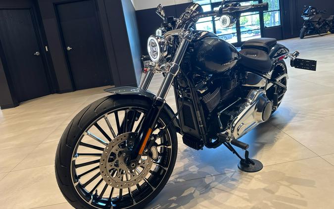 2026 Harley-Davidson Breakout®