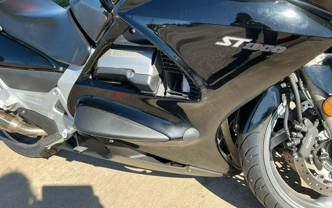 2012 ST1300 ABS - Honda