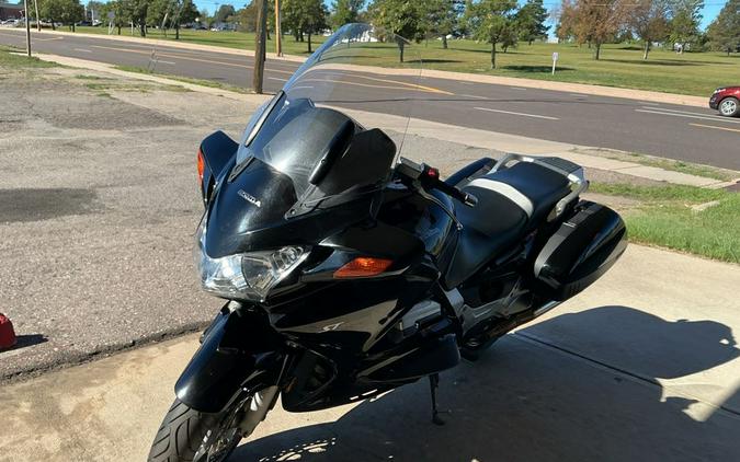 2012 ST1300 ABS - Honda