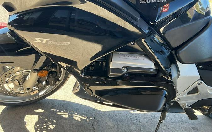 2012 ST1300 ABS - Honda