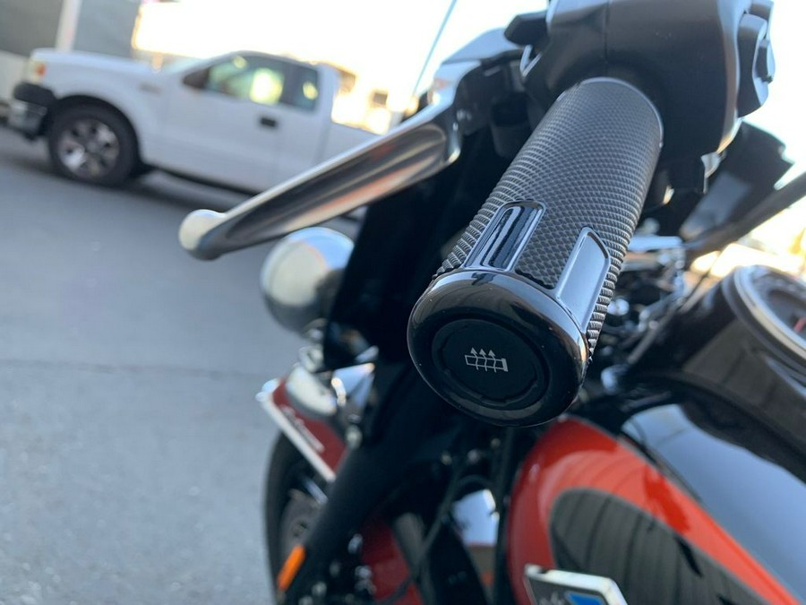 2025 Harley-Davidson® FLHC - Heritage Classic
