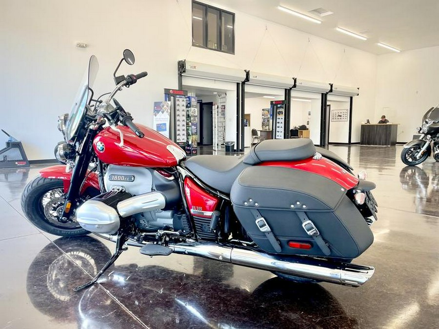 2022 BMW R 18 Classic Mars Red Metallic