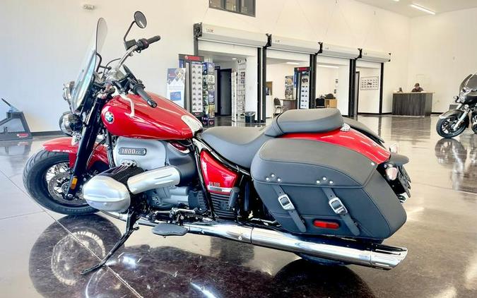 2022 BMW R 18 Classic Mars Red Metallic