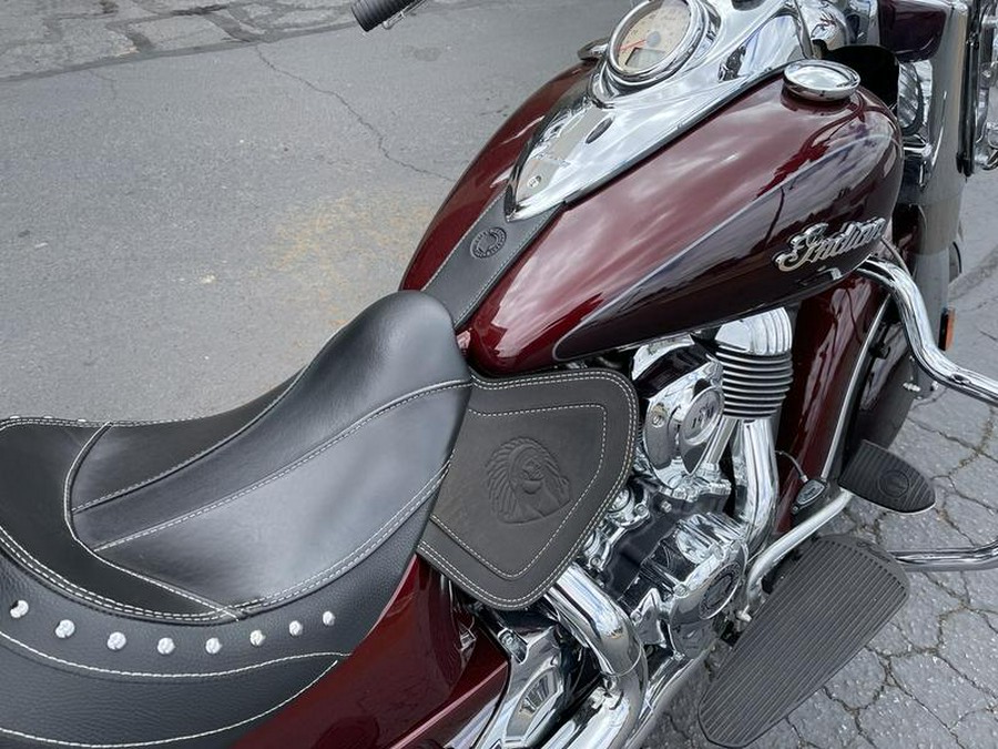 2022 Indian Motorcycle® Springfield® Maroon Metallic/Crimson Metallic