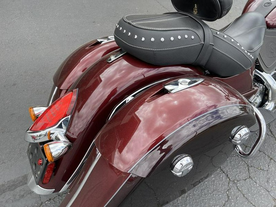 2022 Indian Motorcycle® Springfield® Maroon Metallic/Crimson Metallic