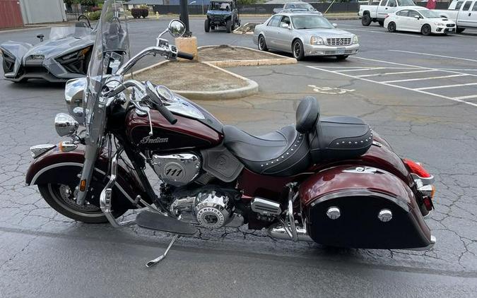 2022 Indian Motorcycle® Springfield® Maroon Metallic/Crimson Metallic