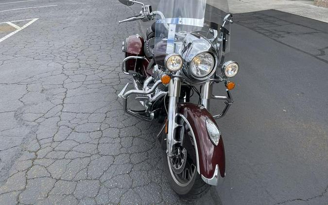 2022 Indian Motorcycle® Springfield® Maroon Metallic/Crimson Metallic