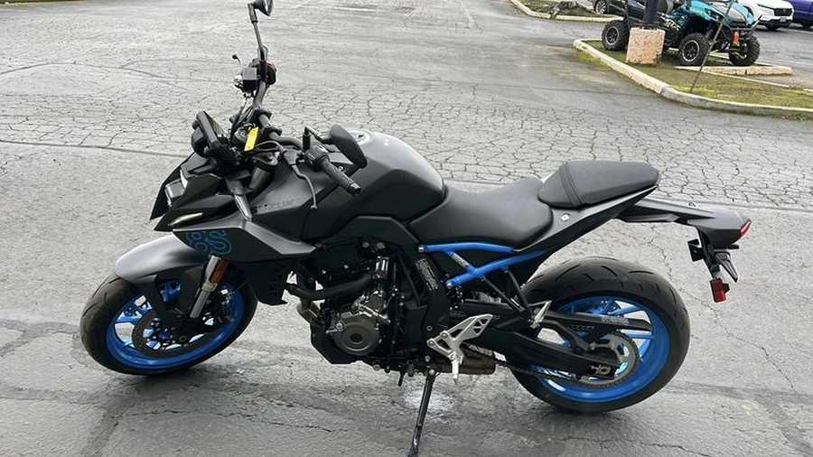 2024 Suzuki GSX-8S