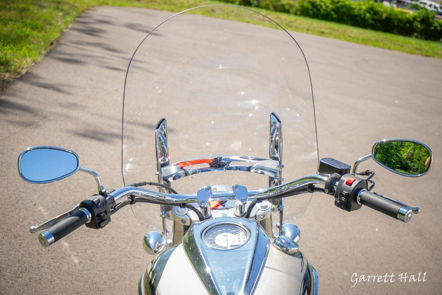 2010 Yamaha V Star® 950 Tourer