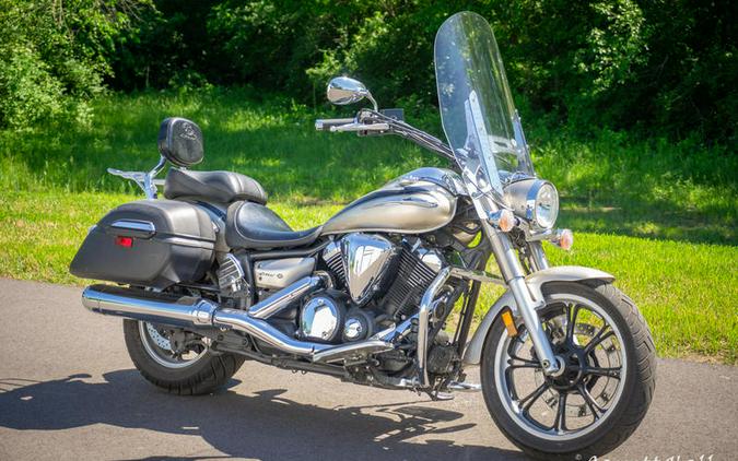 2010 Yamaha V Star® 950 Tourer